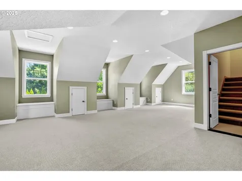 5690 Childs Road Lake Oswego OR 97035