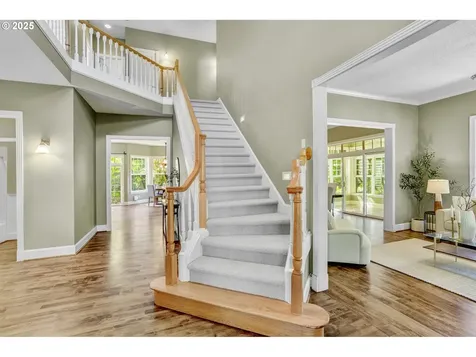5690 Childs Road Lake Oswego OR 97035