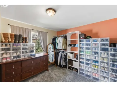 874 N Henry Street Coquille OR 97423