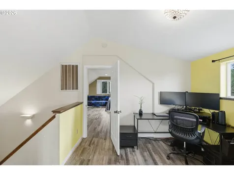 874 N Henry Street Coquille OR 97423