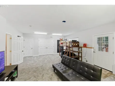 874 N Henry Street Coquille OR 97423