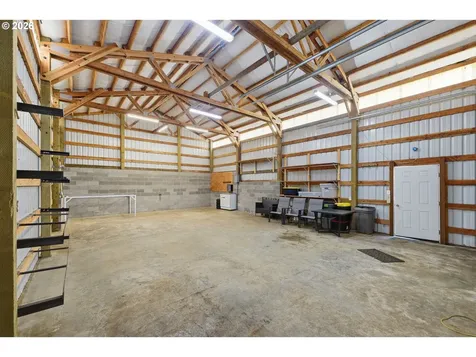 874 N Henry Street Coquille OR 97423