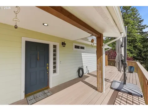 874 N Henry Street Coquille OR 97423