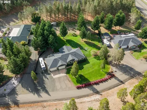 157 Pine Meadows Lane Roseburg OR 97471