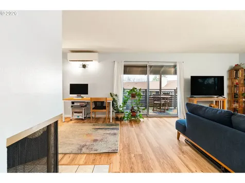 3032 SW Florida Court Portland OR 97219