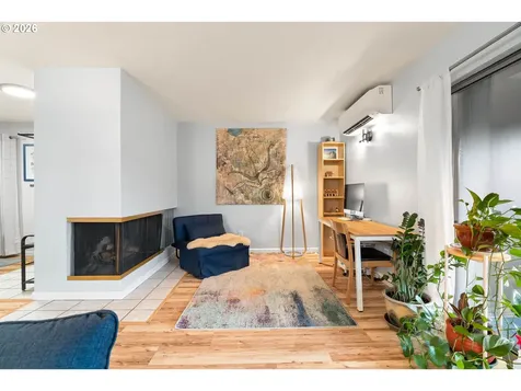 3032 SW Florida Court Portland OR 97219