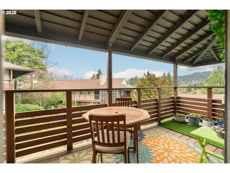 3032 SW Florida Court Portland OR 97219