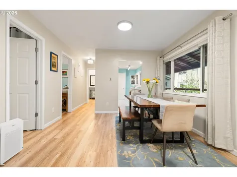 3032 SW Florida Court Portland OR 97219