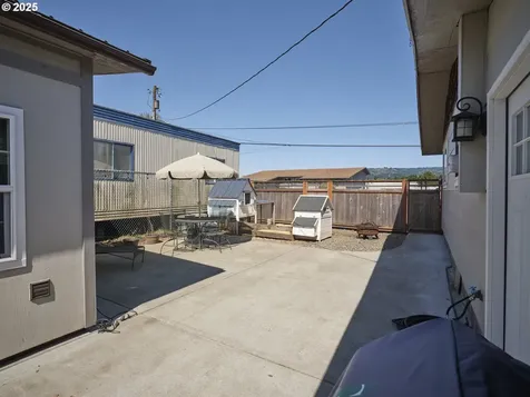 187 Hansen Lane Woodland WA 98674
