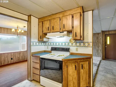 620 SE 2nd Avenue Canby OR 97013