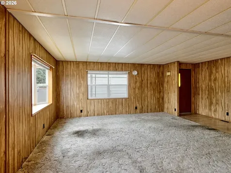 620 SE 2nd Avenue Canby OR 97013