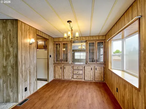 620 SE 2nd Avenue Canby OR 97013