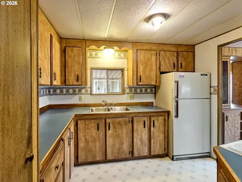 620 SE 2nd Avenue Canby OR 97013