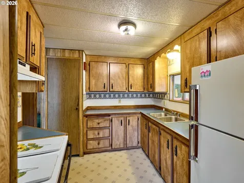 620 SE 2nd Avenue Canby OR 97013