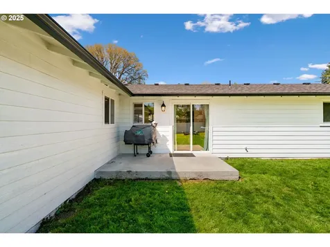 115 SW 4th Street Battle Ground WA 98604