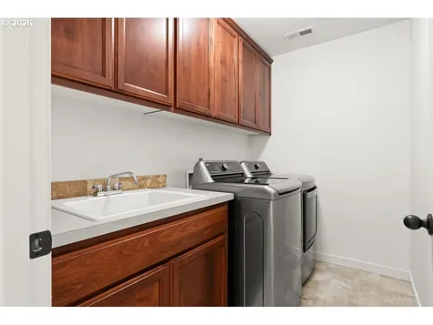 13543 SE Almond Drive Clackamas OR 97015
