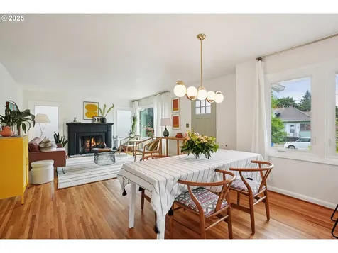 1825 SE Clatsop Street Portland OR 97202