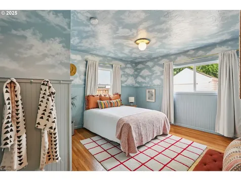 1825 SE Clatsop Street Portland OR 97202