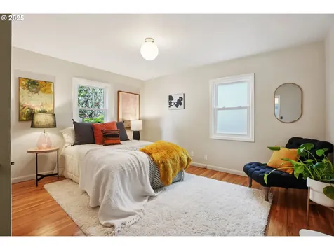 1825 SE Clatsop Street Portland OR 97202