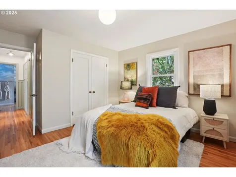 1825 SE Clatsop Street Portland OR 97202