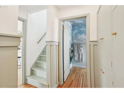 1825 SE Clatsop Street Portland OR 97202