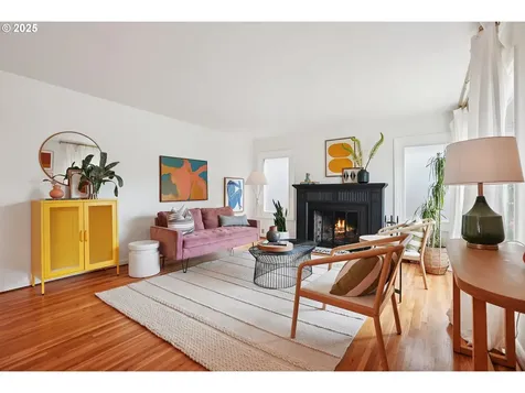 1825 SE Clatsop Street Portland OR 97202