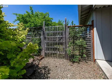 1403 Haven Street Eugene OR 97402