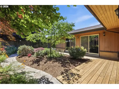 2475 Lariat Meadows Drive Eugene OR 97401