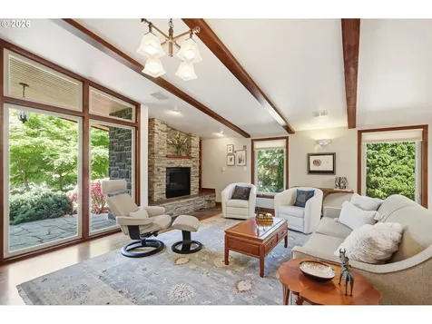 2475 Lariat Meadows Drive Eugene OR 97401