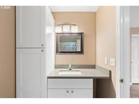 4407 NE 131st Avenue Vancouver WA 98682
