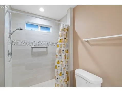 4407 NE 131st Avenue Vancouver WA 98682