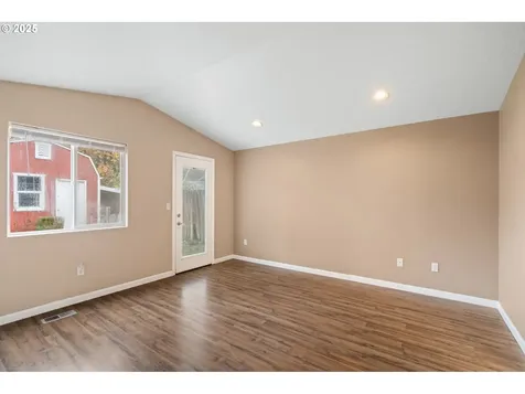 4407 NE 131st Avenue Vancouver WA 98682