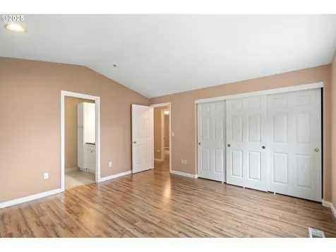 4407 NE 131st Avenue Vancouver WA 98682