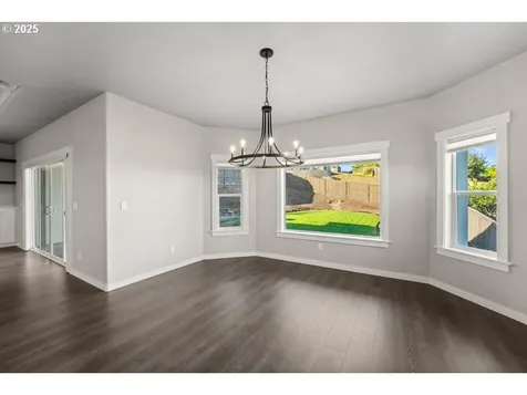 3656 Camina Drive Medford OR 97504