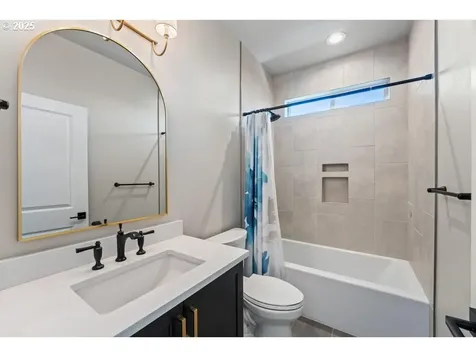 3656 Camina Drive Medford OR 97504