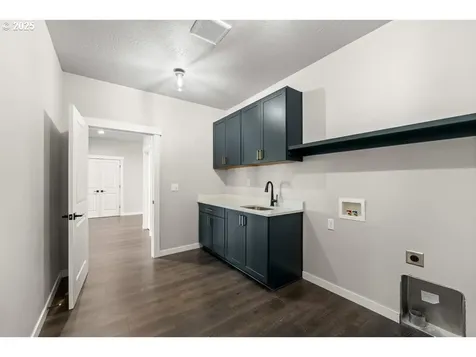 3656 Camina Drive Medford OR 97504