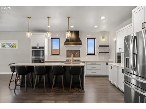 3656 Camina Drive Medford OR 97504