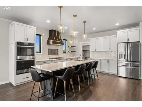 3656 Camina Drive Medford OR 97504