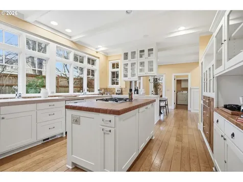 2565 Braewood Lane Eugene OR 97405