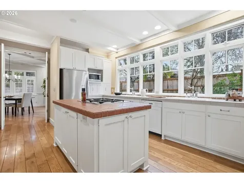 2565 Braewood Lane Eugene OR 97405