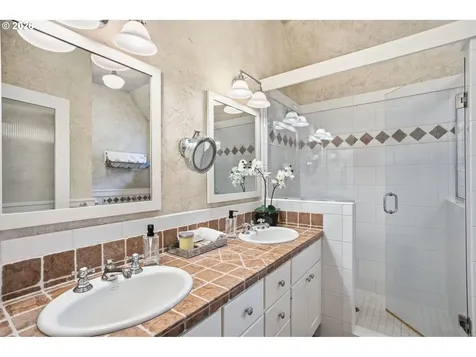 2565 Braewood Lane Eugene OR 97405