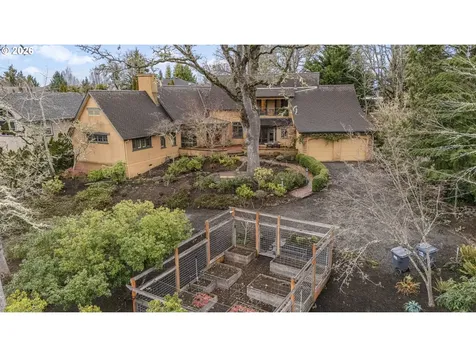 2565 Braewood Lane Eugene OR 97405