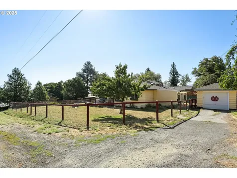 1202 Chinook Street The Dalles OR 97058
