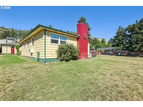 1202 Chinook Street The Dalles OR 97058