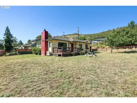 1202 Chinook Street The Dalles OR 97058