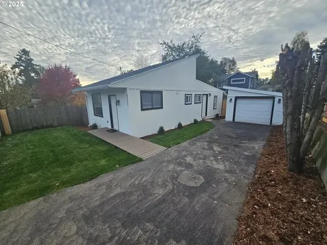 8125 SE 52nd Avenue Portland OR 97206