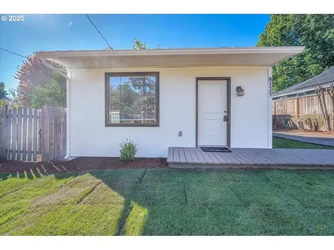 8125 SE 52nd Avenue Portland OR 97206