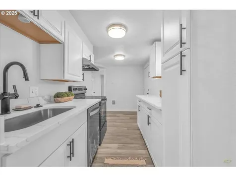 8125 SE 52nd Avenue Portland OR 97206