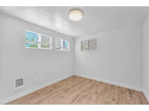 8125 SE 52nd Avenue Portland OR 97206