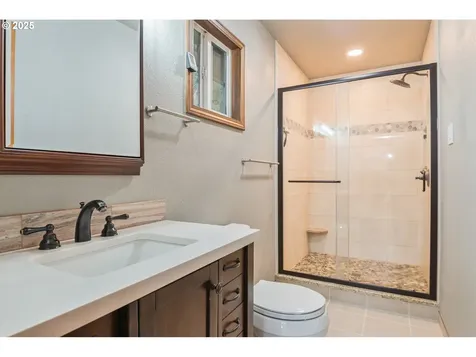182 Yelton Drive Longview WA 98632